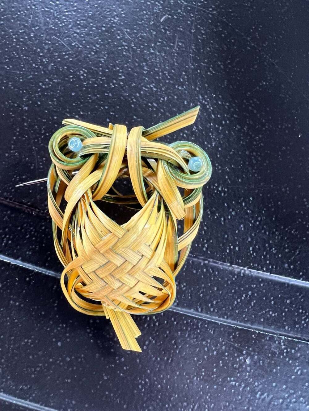 Vintage Handwoven Raffia Rattan Owl Brooch Pin Made in Taiwan